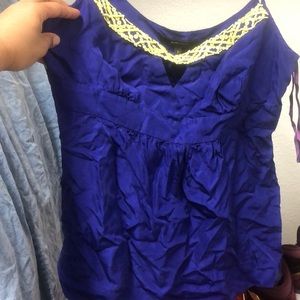 Sz L | BCBG Maxazria | 100% Silk Beaded Sequin Top